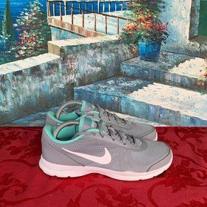 Nike Core Motion TR 2 Running Sneaker Gray Aqua White 749180-014 Women's 9